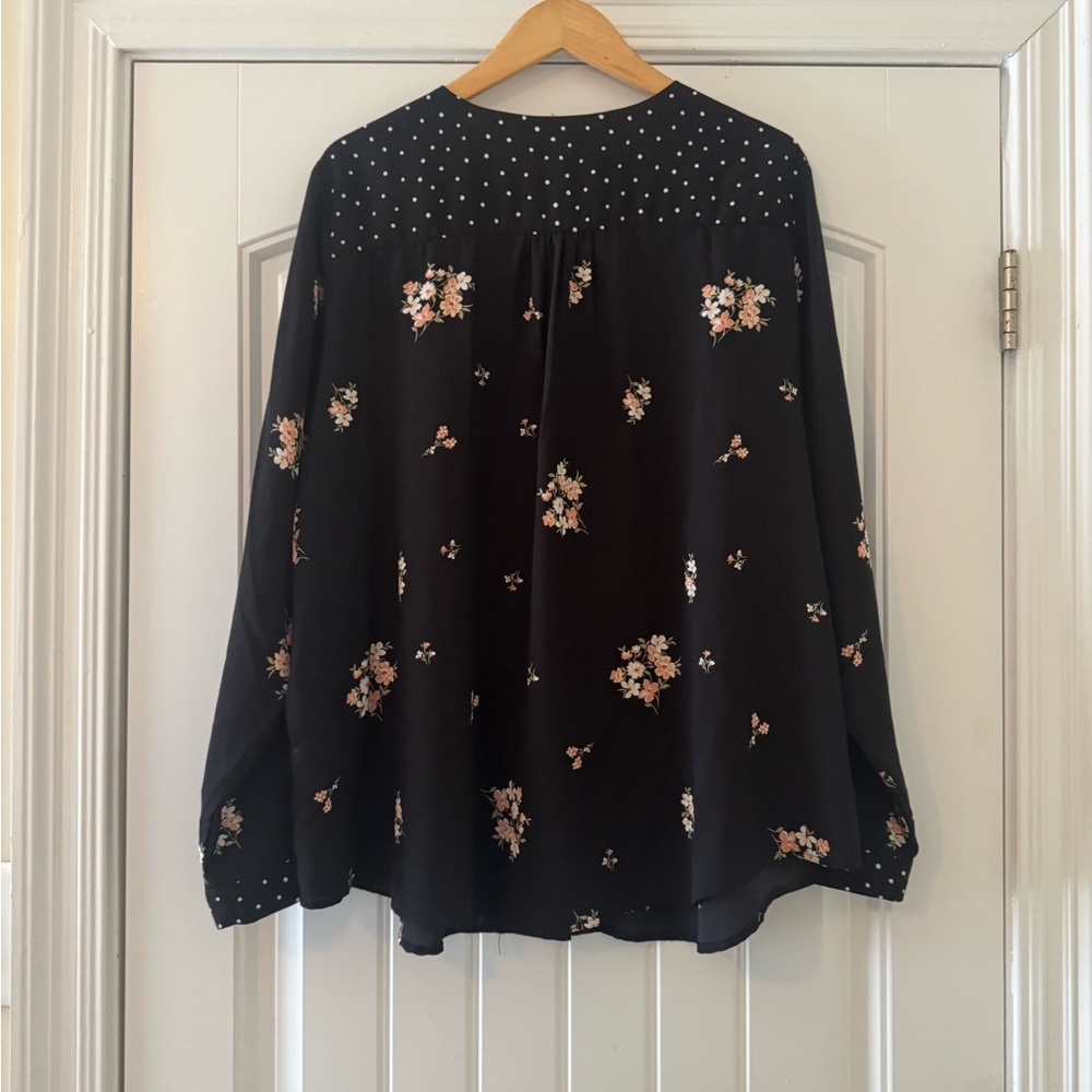 41 Hawthorn Black Floral Blouse with Stud Accents - Picture 6 of 9